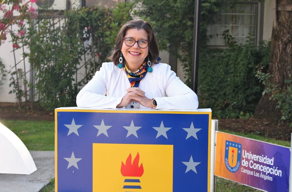 Directora del Campus Los Ángeles UdeC es reconocida por promocionar la inclusión de mujeres en la ciencia