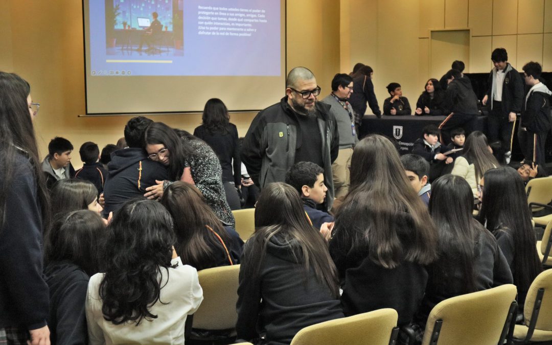 250 estudiantes de enseñanza básica y media han participado de charlas de Ciberseguridad realizadas en el Campus Los Ángeles
