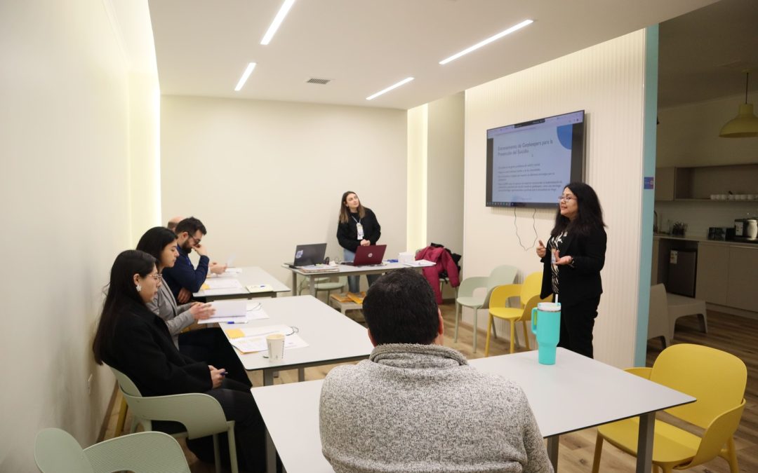 Capacitación de Gatekeepers entregó herramientas para asistir en apoyo y contención ante señales de alerta de riesgo de suicidio.