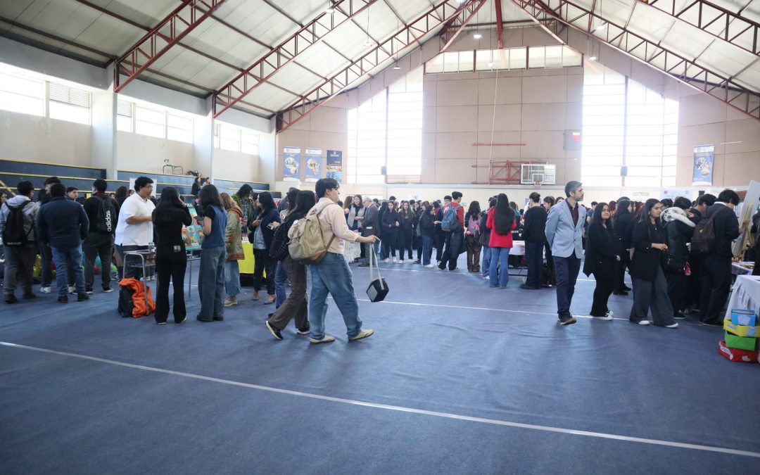 Más de 200 asistentes tuvo la Feria IMPULSA 2025 que reunió creatividad, tecnología y vinculación con el medio en el Campus Los Ángeles