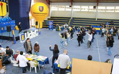 Con información, actividades y sorteos se realizó feria DISE-Deportes para la Generación 2026 del Campus Los Ángeles