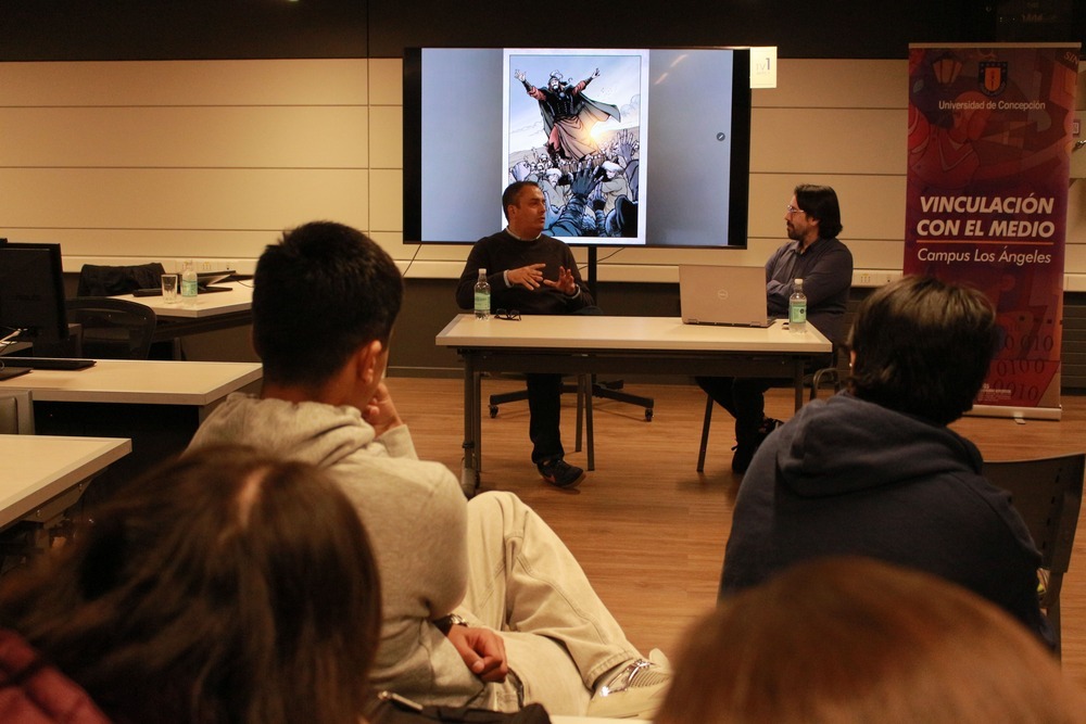 Destacado dibujante chileno Alan Robinson realizó taller de cómic en Campus Los Ángeles UdeC en el Mes del Libro