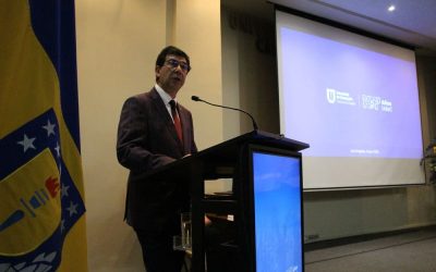 “No pierdan la fe en la profesión”: Escuela de Educación tuvo reflexiva Clase Magistral