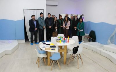 Recabando experiencias: Docentes del Campus Los Ángeles conocieron Sala de Estimulación Multisensorial de colegio local